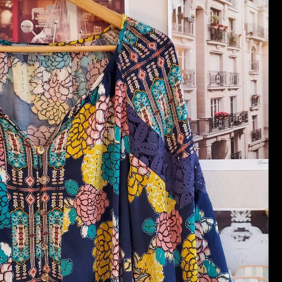 Figueroa & Flower Boho Raglan Sleeve Top - Picture 3 of 9